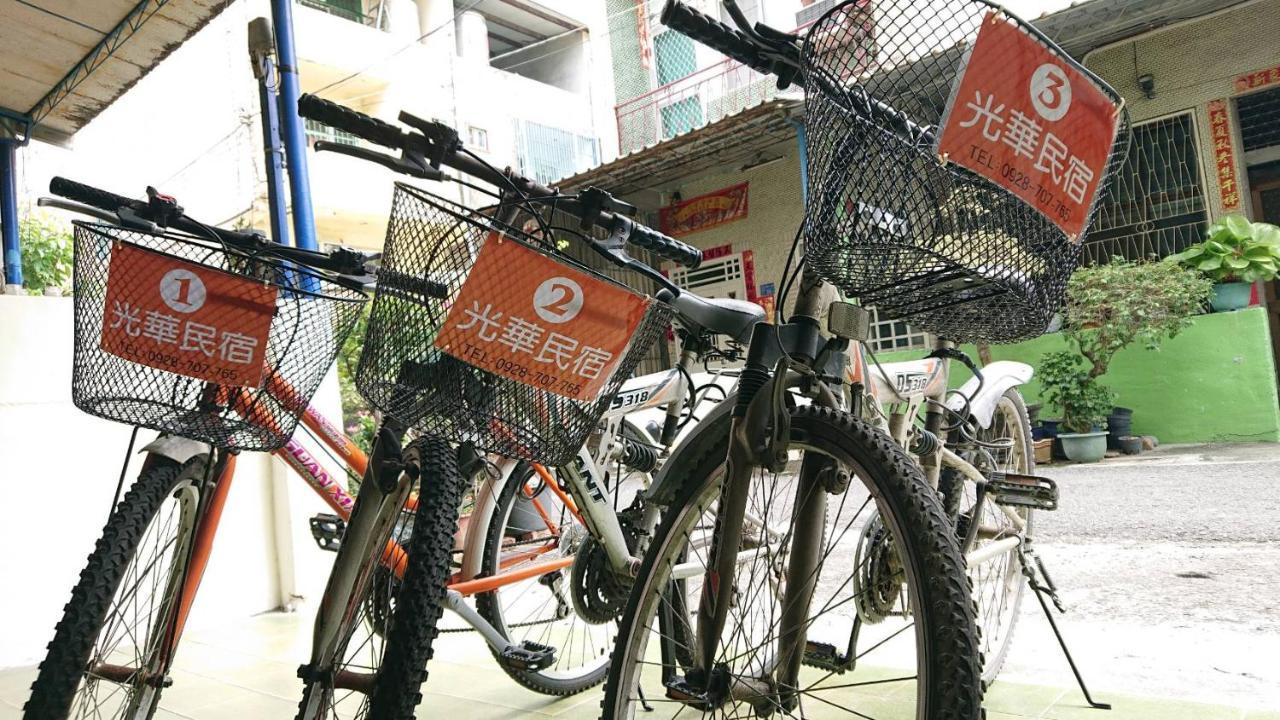 光華民宿 Chaozhou Esterno foto